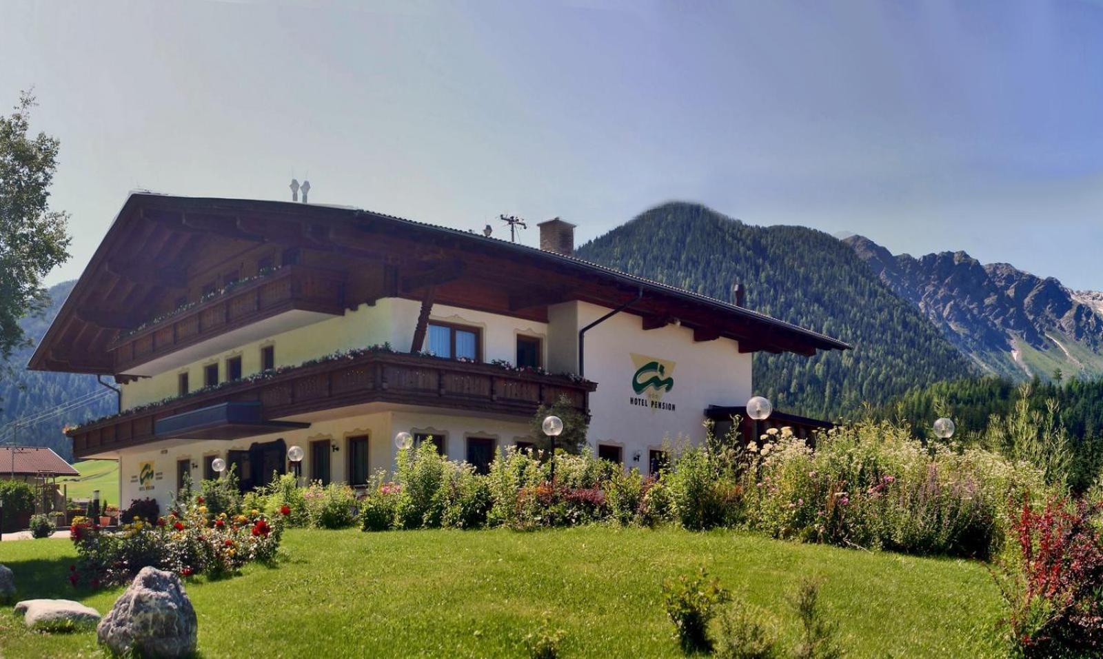 Panorama Hotel Cis - Bed And Breakfast Kartitsch Exterior foto